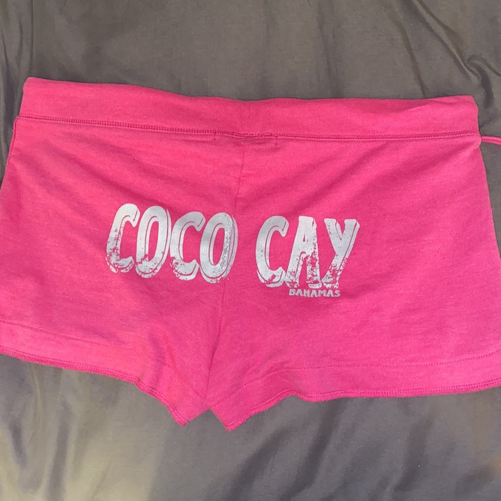 Shorts - Picture 2 of 3
